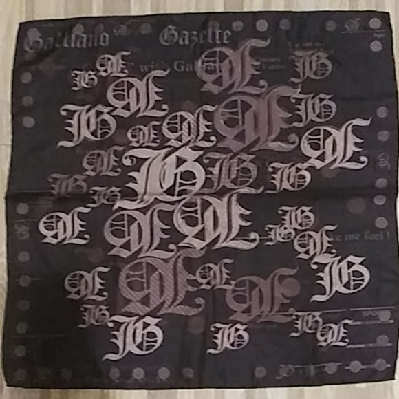 JOHN GALLIANO - Picture 2 of 6